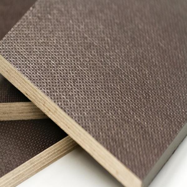 Contraplacado Antiderrapante